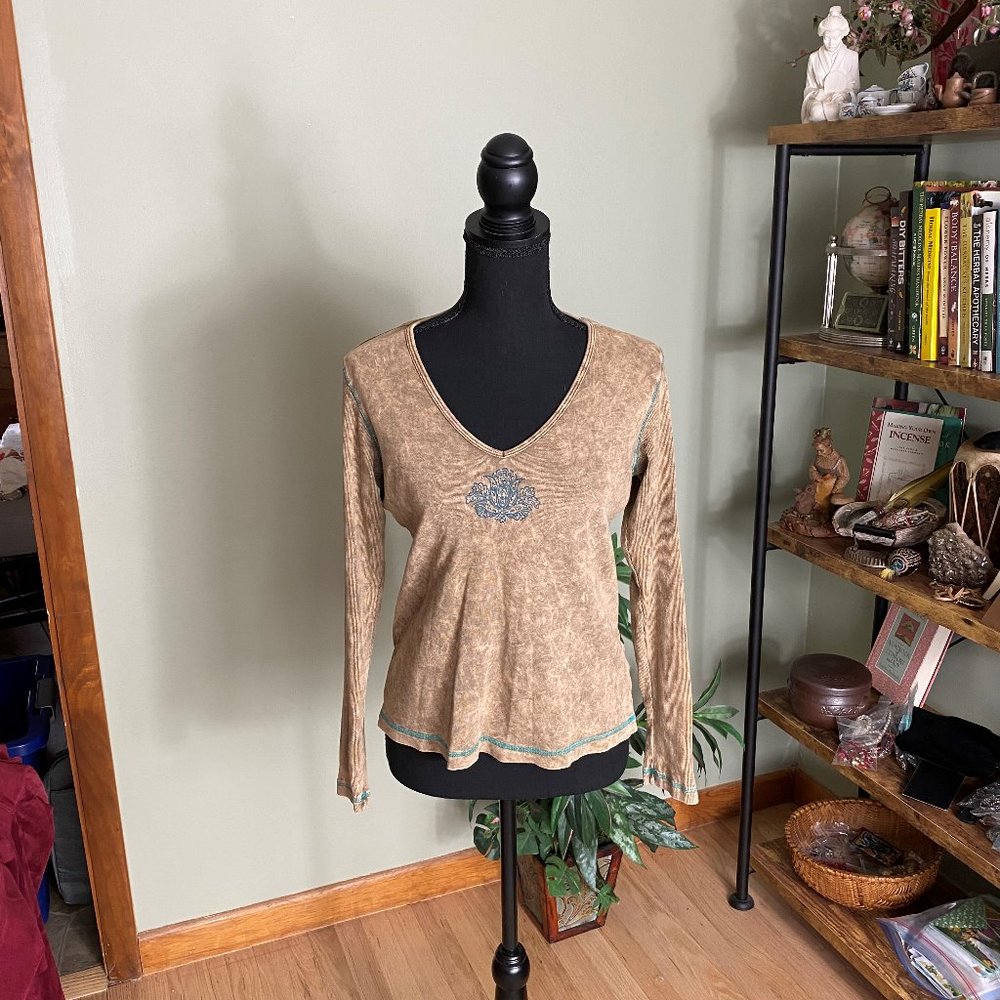 ONE WORLD pullover top